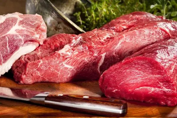 بحران قیمت گوشت در ایران/ چالش جدید برای سفره‌های مردم!