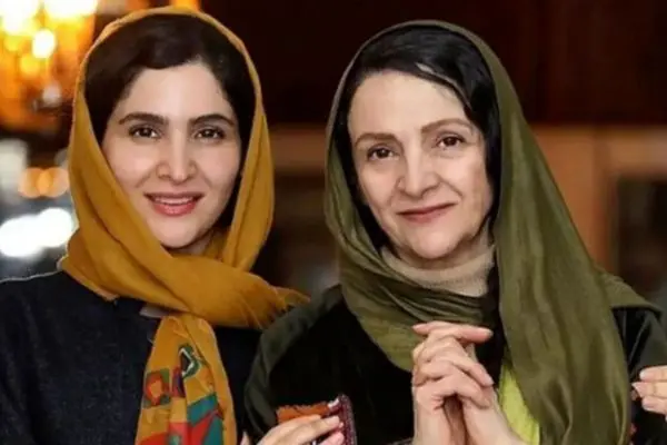 تصویری خیره‌کننده از گلاب آدینه و دخترش / مادر و دختر هر 2 زیبا !