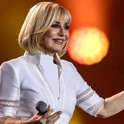 گوگوش در 75 سالگی چهره واقعی پیرش را نمایان کرد! + عکس