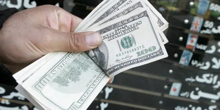 کاهش 900 تومانی قیمت دلار آزاد
