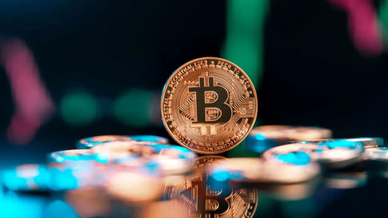 نوسان بیت کوین در مرز 28هزار دلار / بحران بانکی آمریکا بازار رمز ارزها را داغ کرد