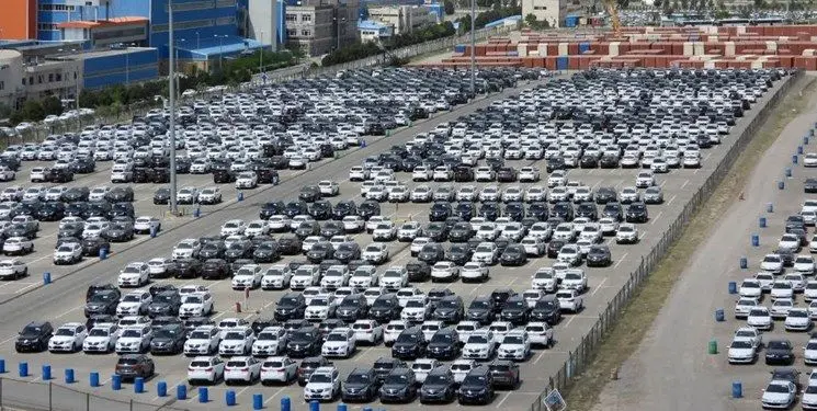 دست ایرانخودرو در بورس رو شد