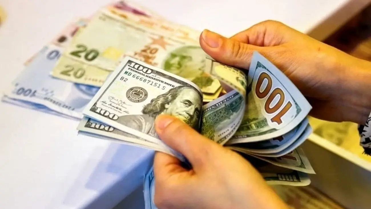 ردپای قماربازان در بهم زدن بازار ارز /قیمت منطقی دلار چند؟