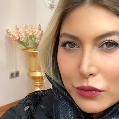 تصاویر حیاط لاکچری و سرسبز خانه فریبا نادری در زعفرانیه