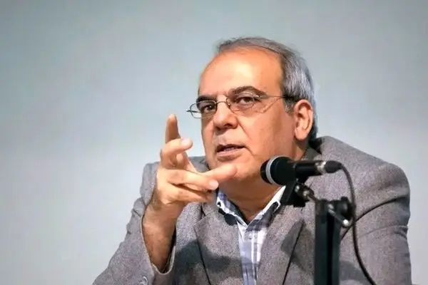 عباس عبدی: تندروها به دنبال تبدیل بازی سیاست، به بازی مرگ و زندگی هستند