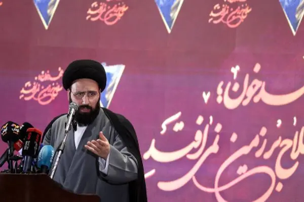 سید علی خمینی: نباید متکی به شخص باشیم؛ اگر مبانی سست شود، شکست حتمی است