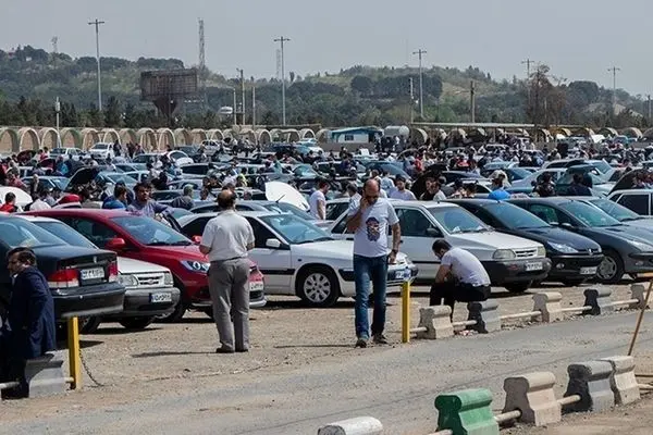 بازار خودرو در شوک؛ کاهش چشمگیر قیمت محبوب‌ترین خودروها امروز دوشنبه ۱۲ آبان ۱۴۰۴ + جدول