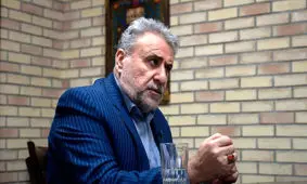 چرا باید با آمریکا پشت میز مذاکره بنشینیم؟/ فلاحت‌پیشه پرده برداشت!