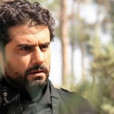 تصویری شوکه‌کننده از سریال جدید کارگردان آقای قاضی؛ وحید رهبانی در نقش متفاوت!