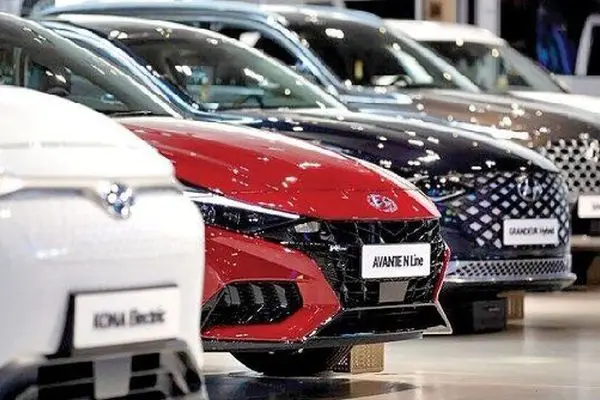 کاهش 150 میلیونی قیمت خودروهای وارداتی