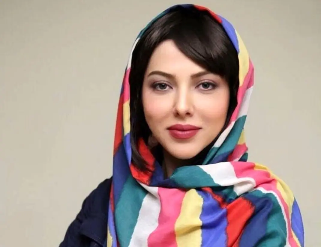 این مرد خوشگل همزاد جذاب ترین خانم بازیگر ایرانی است! + عکس حیرت آور