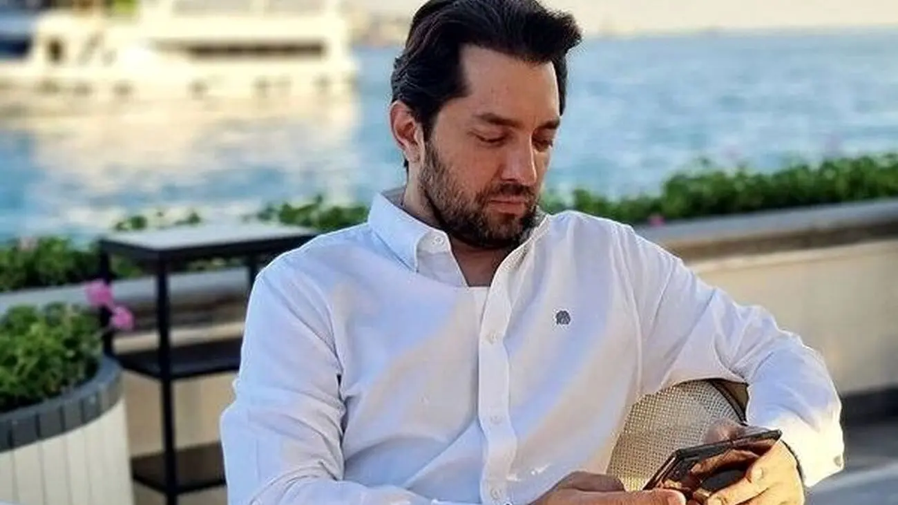 تصاویری که بهرام رادان با انتشار آن خبر فوت پدر نظامی و خوش تیپش را داد+عکس