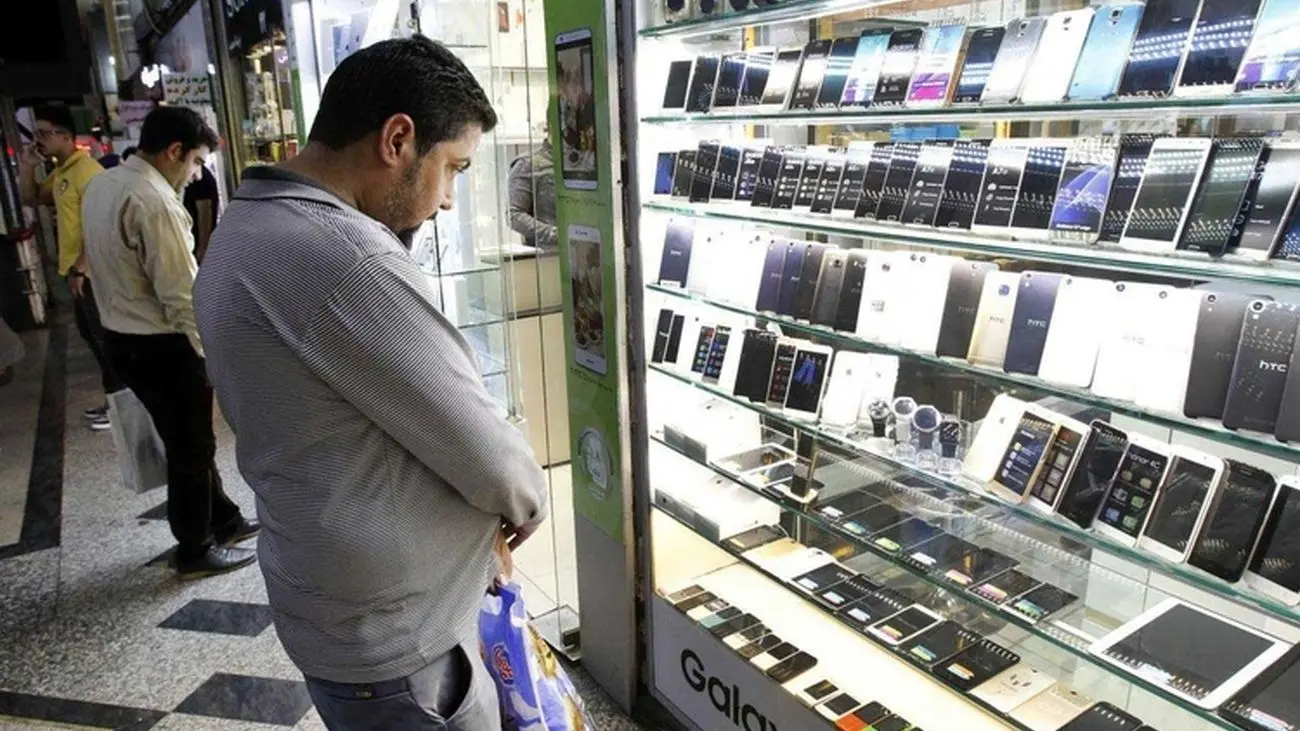 فرار به جلو با پیشنهاد گران کردن موبایلهای بالای ۶۰۰ دلار توسط دبیر انجمن واردکنندگان موبایل