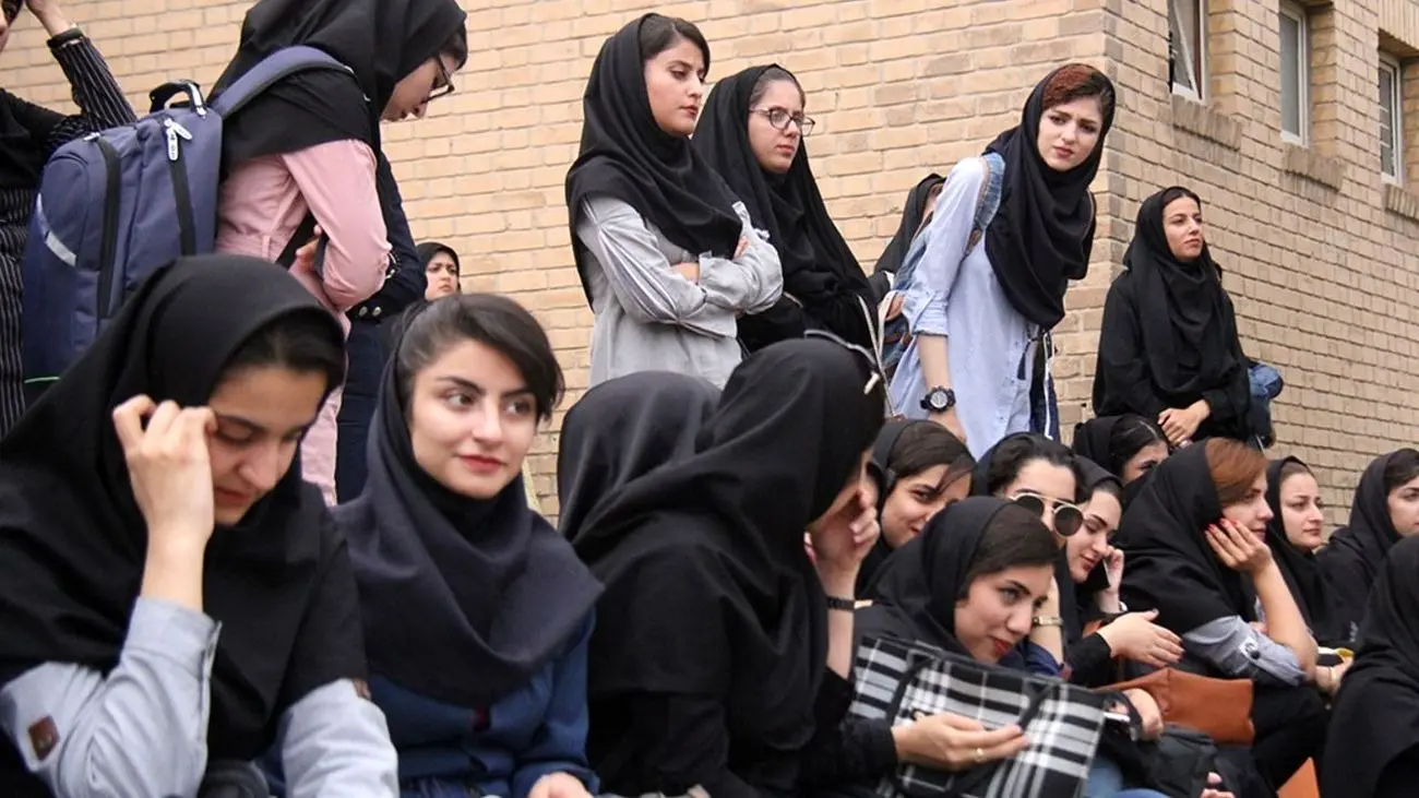 این دانشجویان حقوق ۷ میلیون تومانی دریافت می کنند!