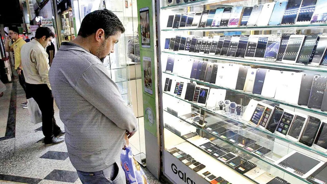 اتفاق عجیب در بازار موبایل ایران/ افزایش قیمت 40 تا 70 درصدی گوشی اندرویدی در بازار تهران