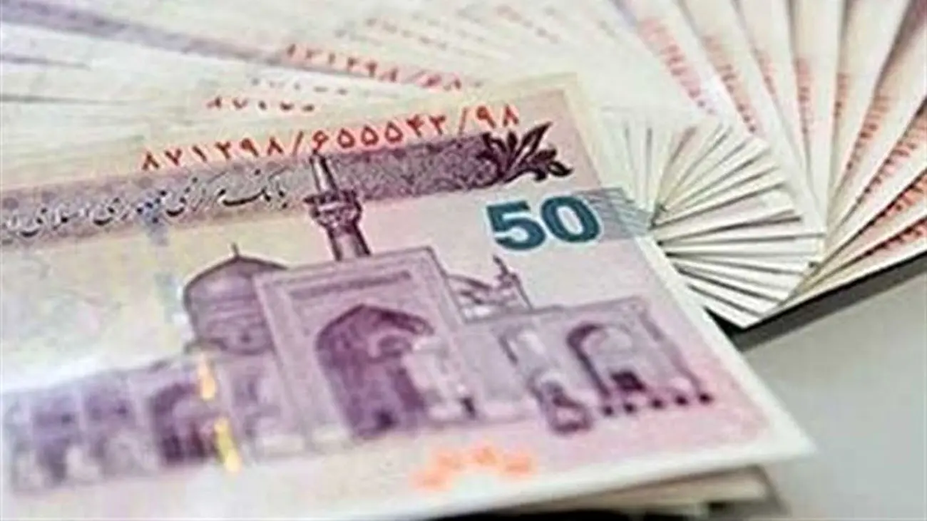 دولت باید حقوق سال آینده را 40 درصد افزایش دهد