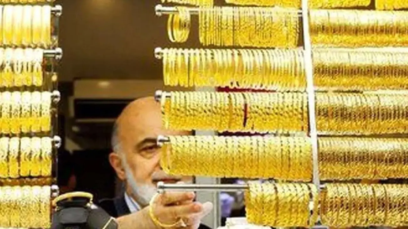 احتیاط معاملهگران طلا / بازار طلا و سکه چشم انتظار نتیجه انتخابات
