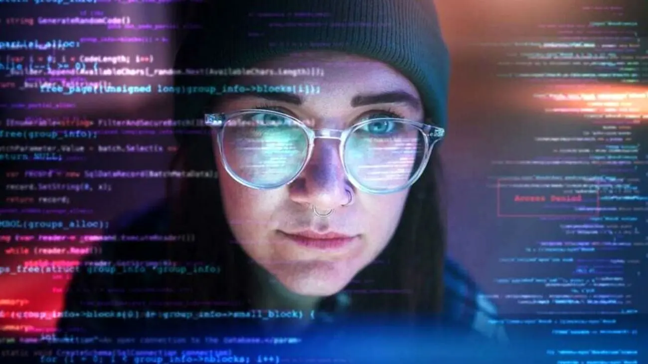 رویداد DEFCON امسال هزاران هکر را به جنگ هوش مصنوعی میفرستد