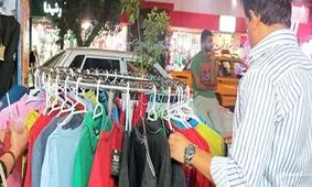 درآمد عجیب دستفروشی در تهران  /  شبی ۵۰ میلیون تومان! + فیلم