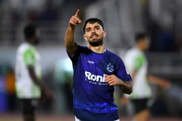 عمری به پرسپولیس برنمی‌گردد/ ستاره جوان در انزلی میماند!