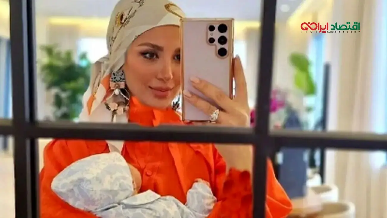 بازی‌های دلنشین مینا مختاری با پسر شیرین و تُپلش در کنار بهرام رادان
