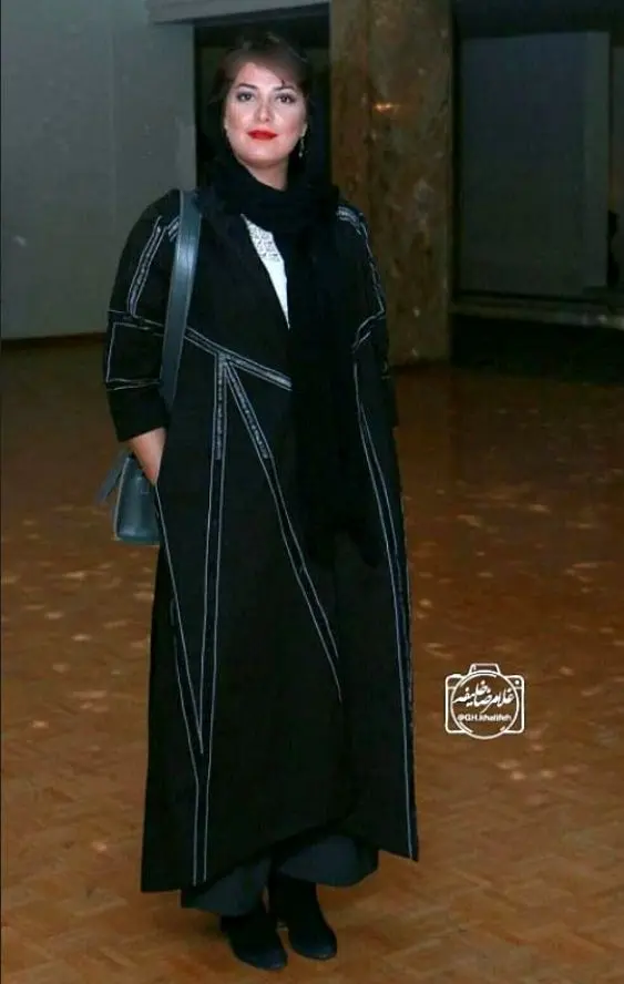 طناز طباطبایی