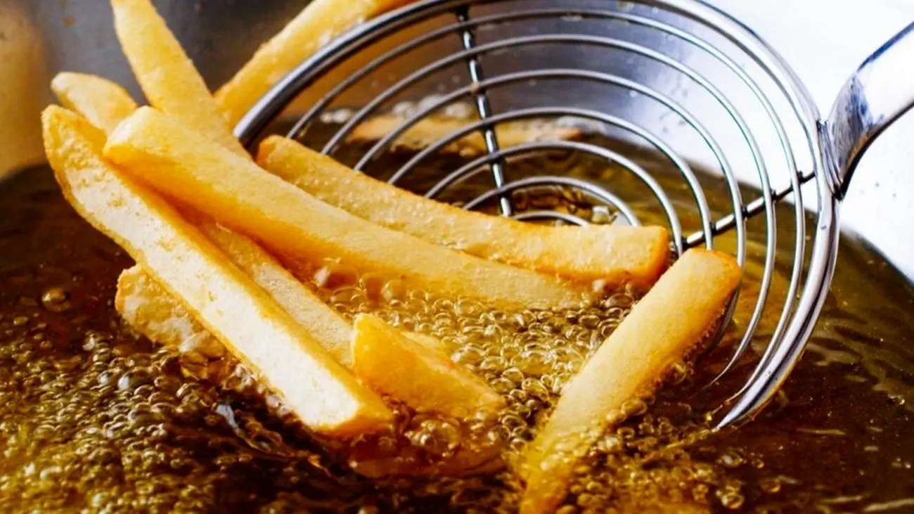 راهی بهتر برای دور ریختن روغن آشپزی