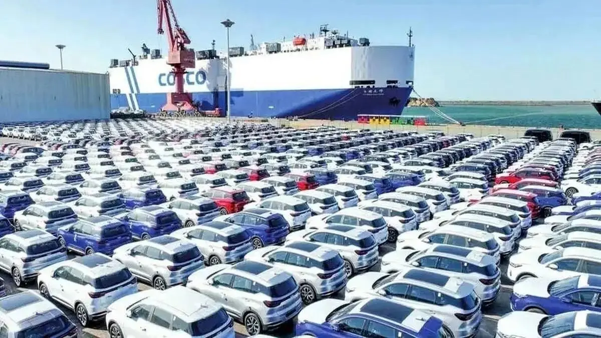 موافقت مجلس با کاهش تعرفه خودروهای وارداتی