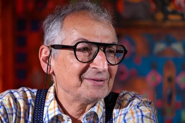 زیباکلام: صداوسیما چه کار کرده که مردم به خدا و پیغمبر نزدیک شوند؟