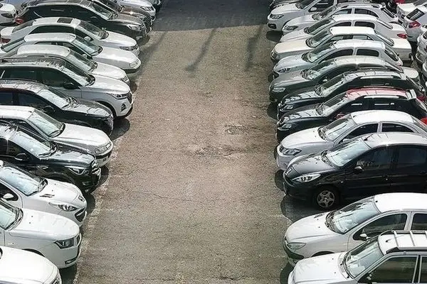 تحلیل و پیش‌بینی بازار خودرو در هفته دوم آبان 1404