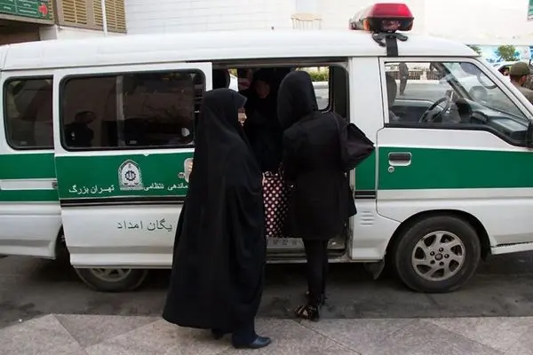 دفاع یک نماینده از گشت ارشاد: کسی نمی تواند طرح نور را متوقف کند