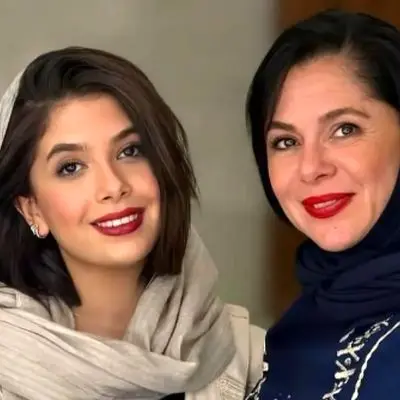 عکس‌های خاص استایل مادر دختری نفس بازغی و مستانه مهاجر در کنسرت سهراب پاکزاد!