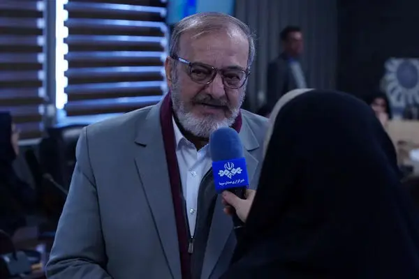 نقش روابط عمومی در هویت ملی