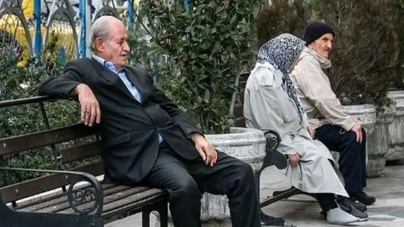 جزئیات خبر جدید مدیرعامل صندوق بازنشستگی/ خرید اقساطی کالاهای اساسی از ماه آینده