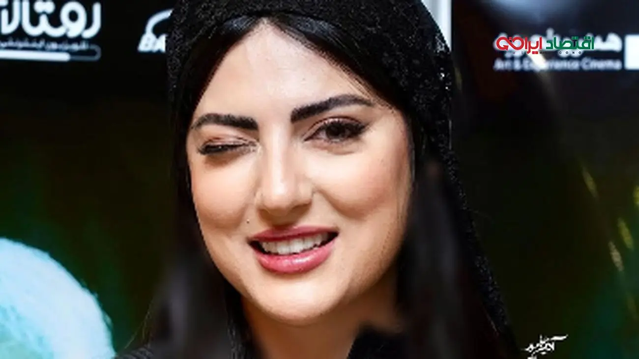 استایل خفن هلیا امامی زیر آسمان چتری خارجی!