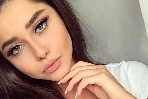 آیسان آقاخانی همسر محمدرضا گلزار کیست؟ + بیوگرافی و ناگفته های خصوصی