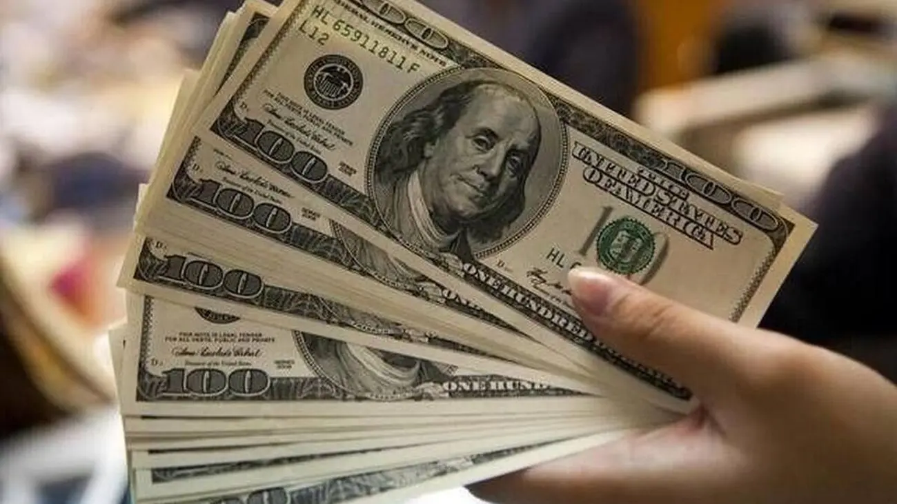 قیمت دلار در مرکز مبادلات، امروز ۱۵ مرداد ۱۴۰۲ + جدول