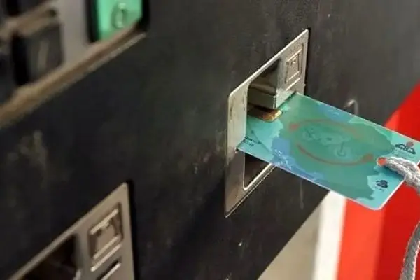 شایعه یا واقعیت: جمع‌آوری کارت‌های سوخت از پمپ بنزین‌ها