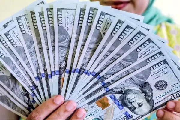 دلار رسمی با جهش شوکه‌کننده ۳۰ هزار تومانی رکورد شکست!