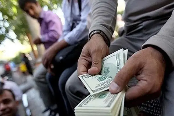 دلار یک کانال  عقب کشید