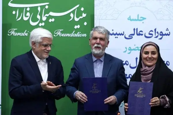 عارف هنرمندان ایرانی خارج از کشور را به بازگشت به وطن دعوت کرد