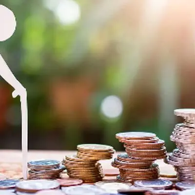 تصمیم بحث‌برانگیز دولت؛ بازنشستگان نگران‌تر از همیشه
