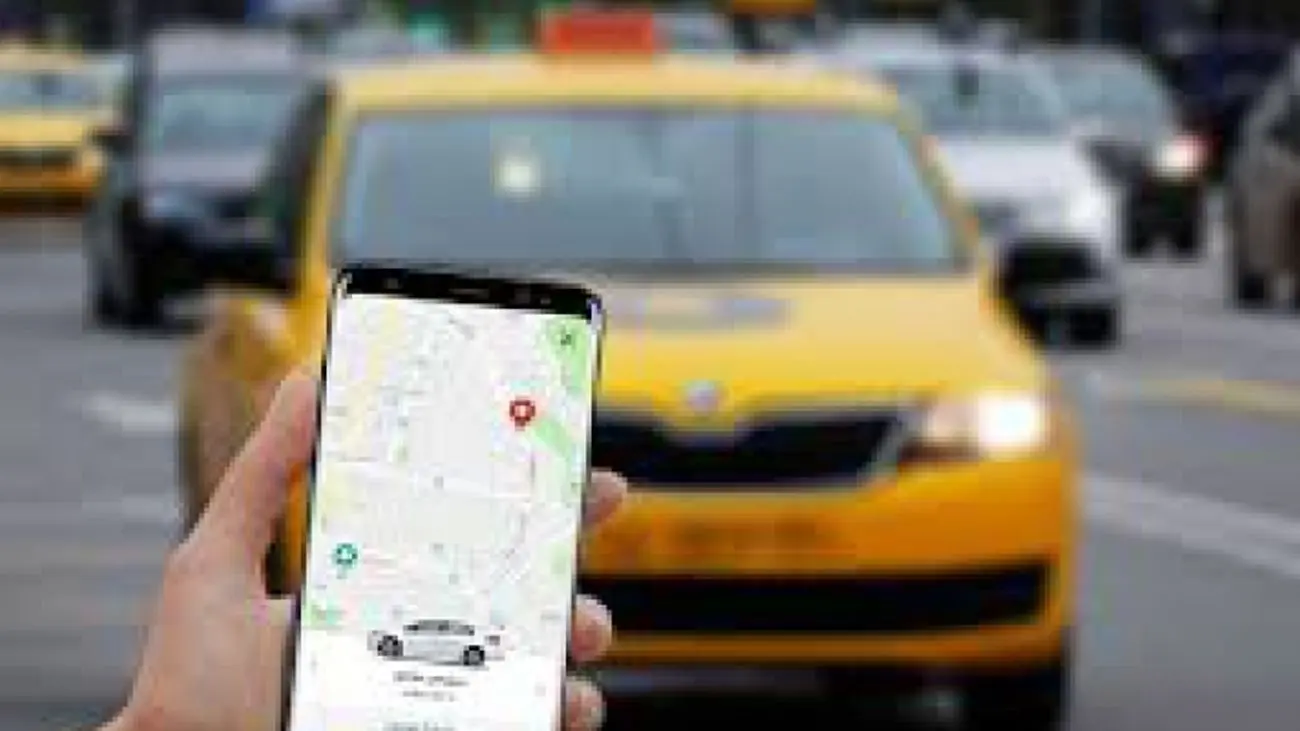 انتظار شش ماهه این راننده ها برای چند لیتر بنزین