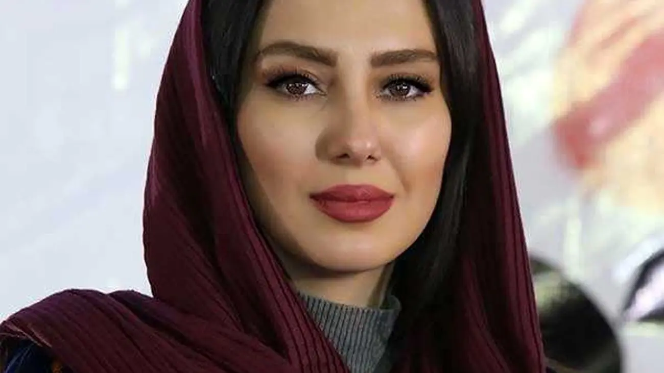 عکس خیلی شیک از استایل خاص خانم بازیگر نون خ با حیوان خانگی اش