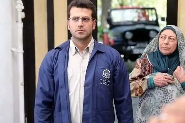 عکس صمیمی بی بی و روزبه حصاری در پشت صحنه سریال بچه مهندس!