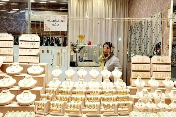 قیمت طلا امروز ۳ آبان ۱۴۰۴؛ کاهش ۷۰۰ هزار تومانی ارزش طلا ۱۸ عیار
