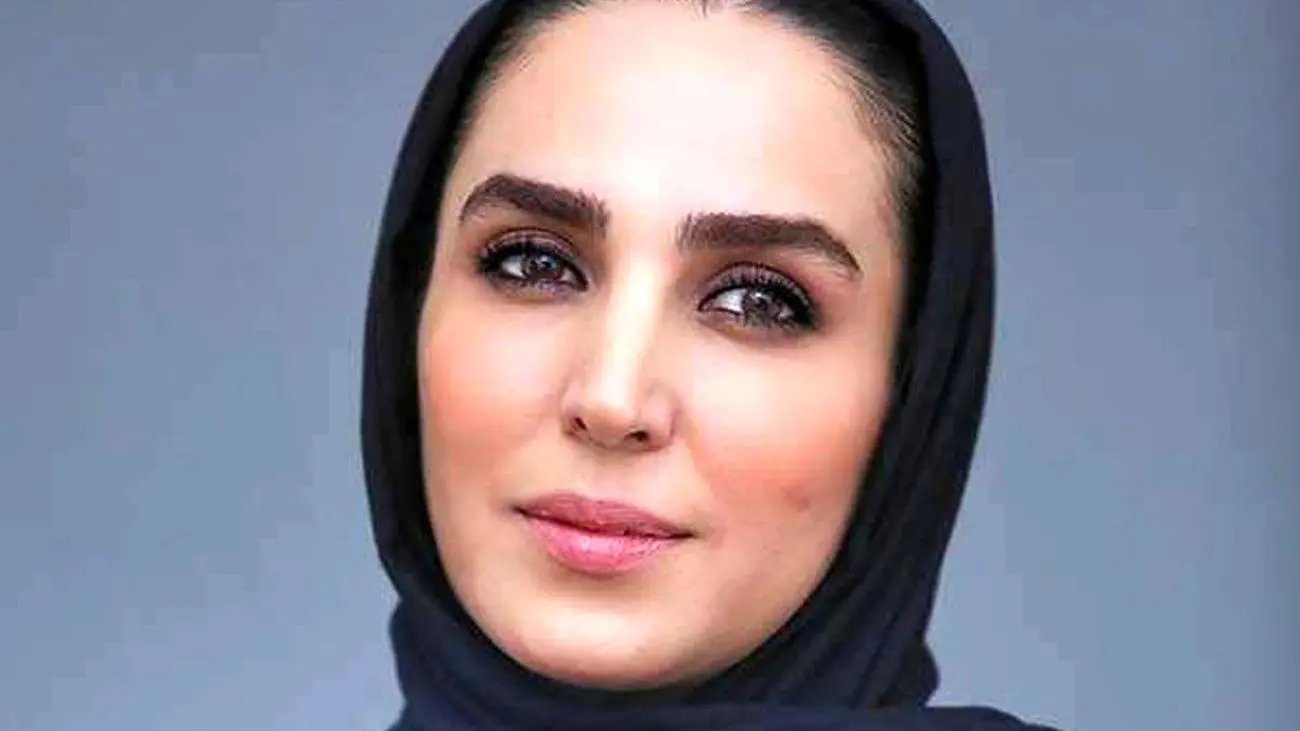 اولین عکس ها از مراسم عروسی باوقارترین خانم بازیگر ایرانی / ساده و شیک !
