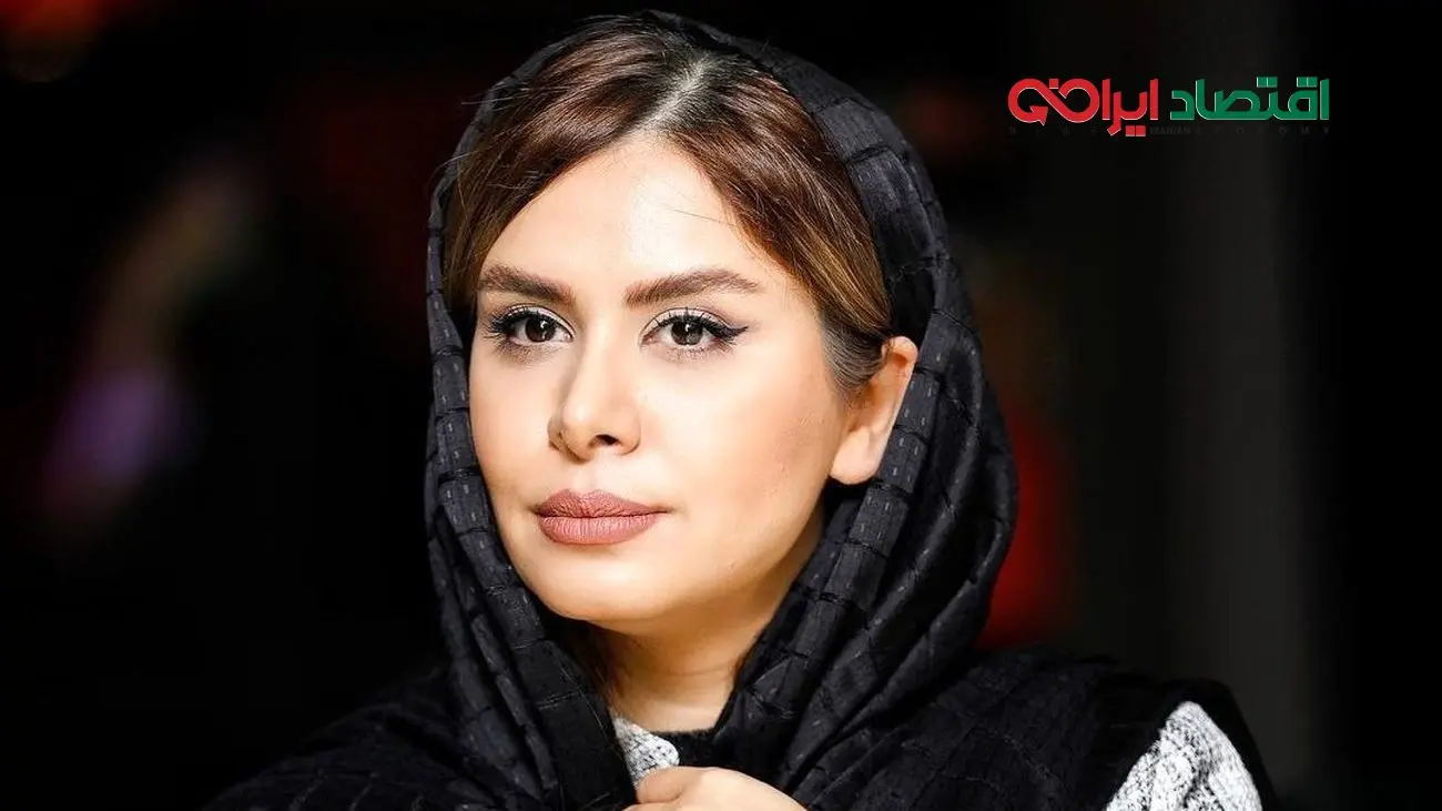 سلفی فیلتر دار نجمه جودکی در خودروی لوکس