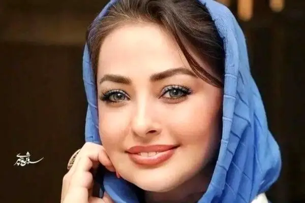 عکس جدید نفیسه روشن با تور سپید و خنچه عقد!