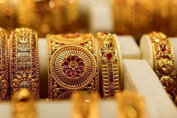 قیمت طلا و سکه امروز ۲۴ آبان ۱۴۰۴ / طای ۱۸ عیار مشخص شد 